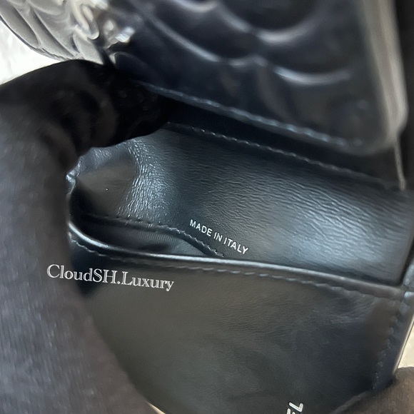 Auth Chanel Black Camellia Tri-fold Compact Wallet - Good Condition - Picture 15 of 16